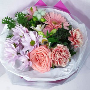 Цветочное мороженое - букет с гвоздиками, розами, хризантемой